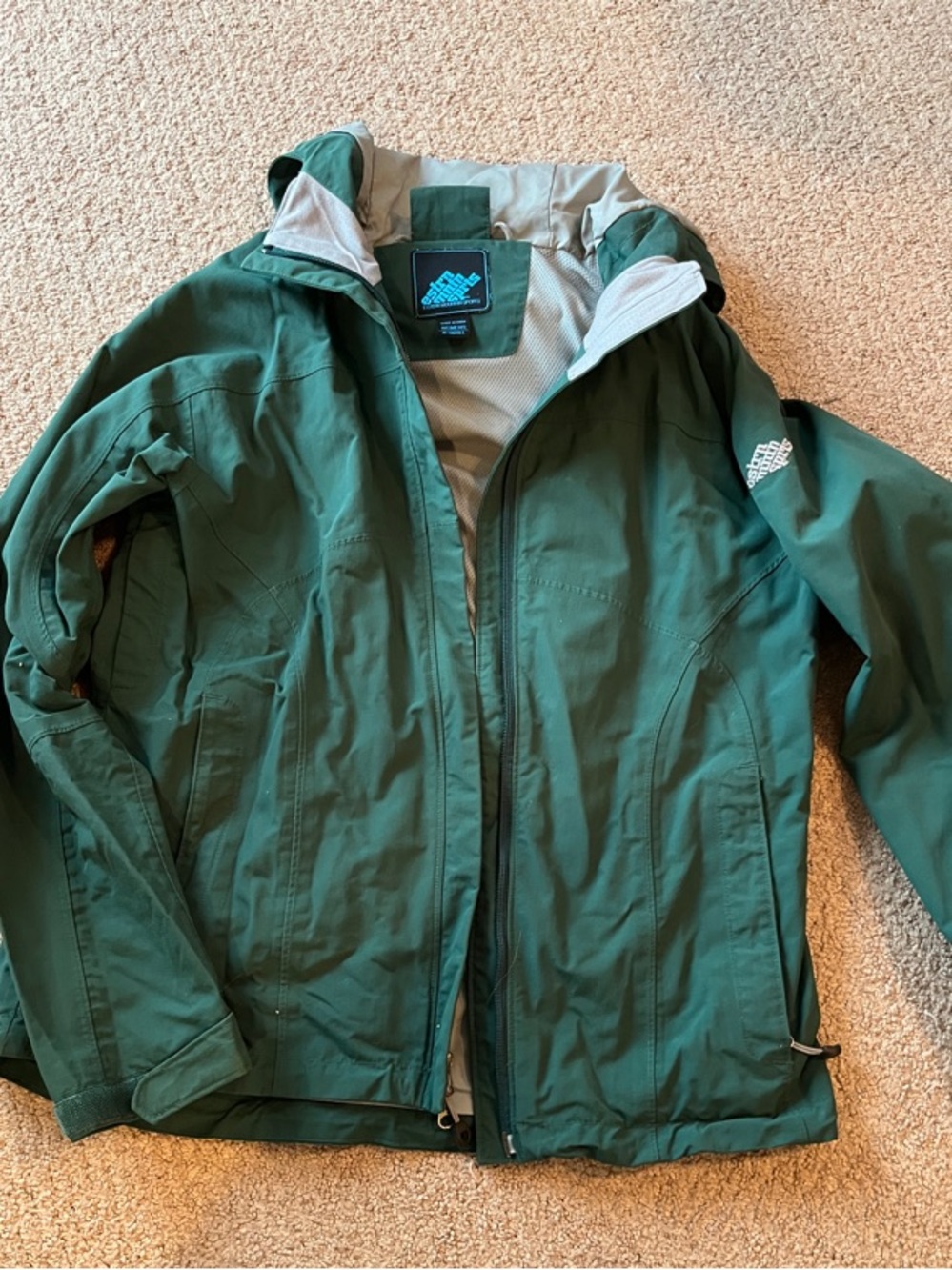Outdoor Green Hooded Jacket - eastern mountain sports